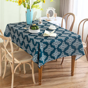 Durable and weatherproof table cover, perfect for patios or dining rooms.