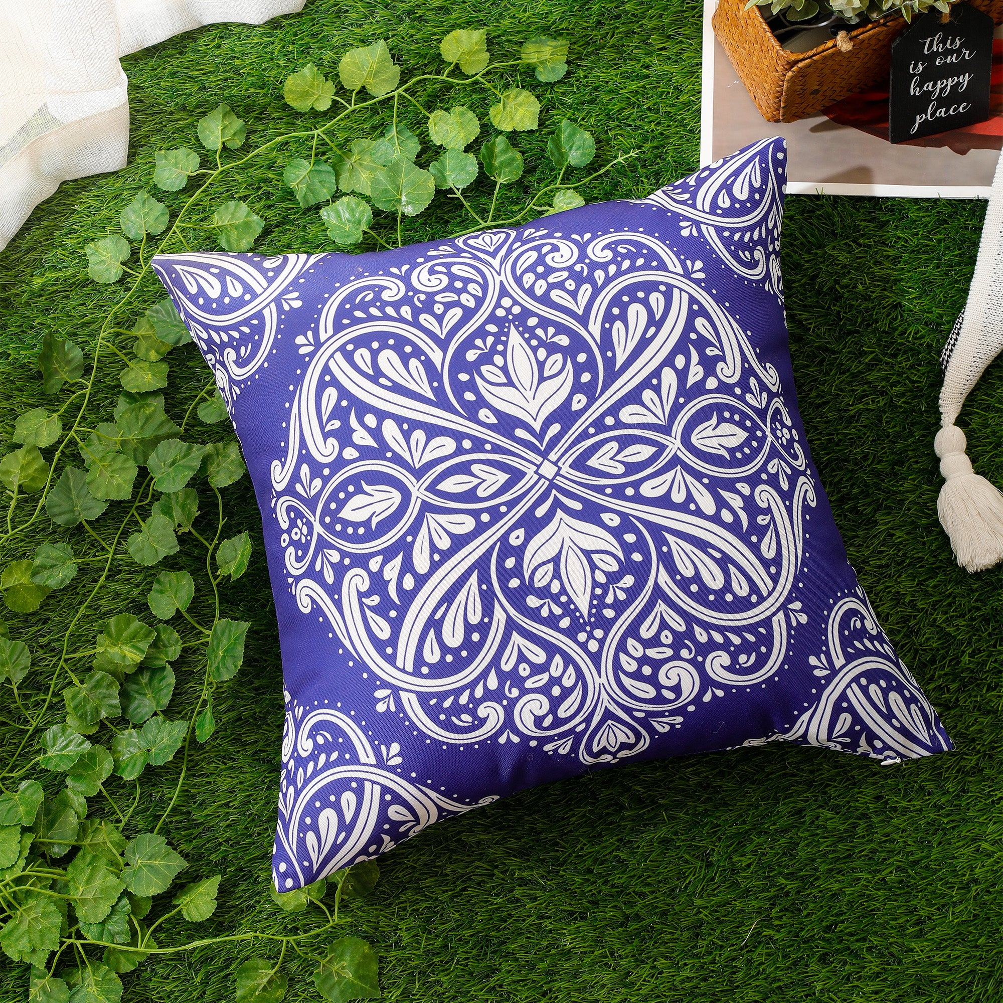 Bohemian Mandala waterproof cushion cover, 45x45 cm, vibrant design.