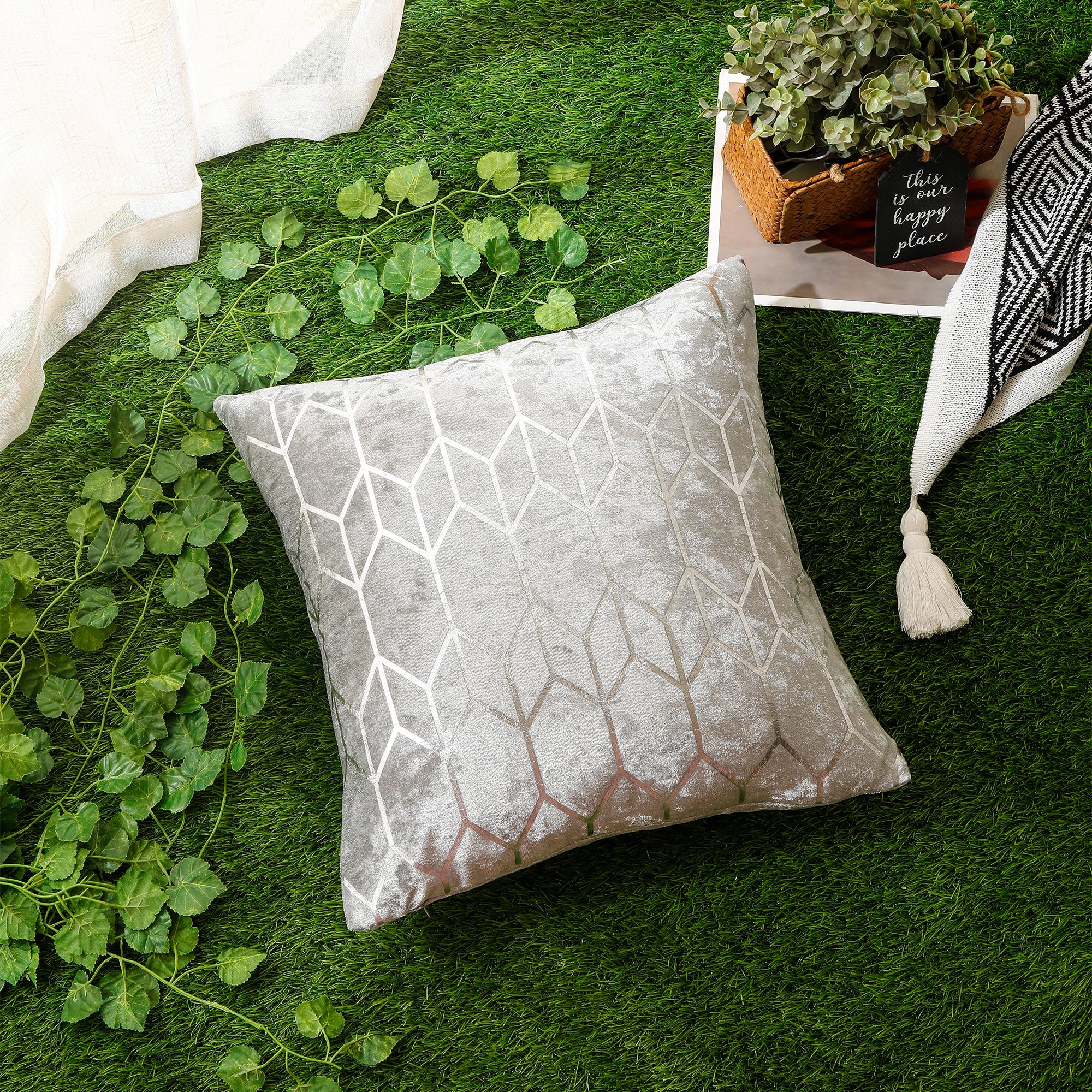 Luxurious Silver Grey Velvet Cushion Cover featuring a Metallic Geometric Pattern, 45x45 cm.