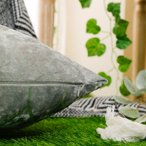 Soft Plush Crushed Velvet Cushion Cover in Silver Grey with Metallic Accents, 45x45 cm.