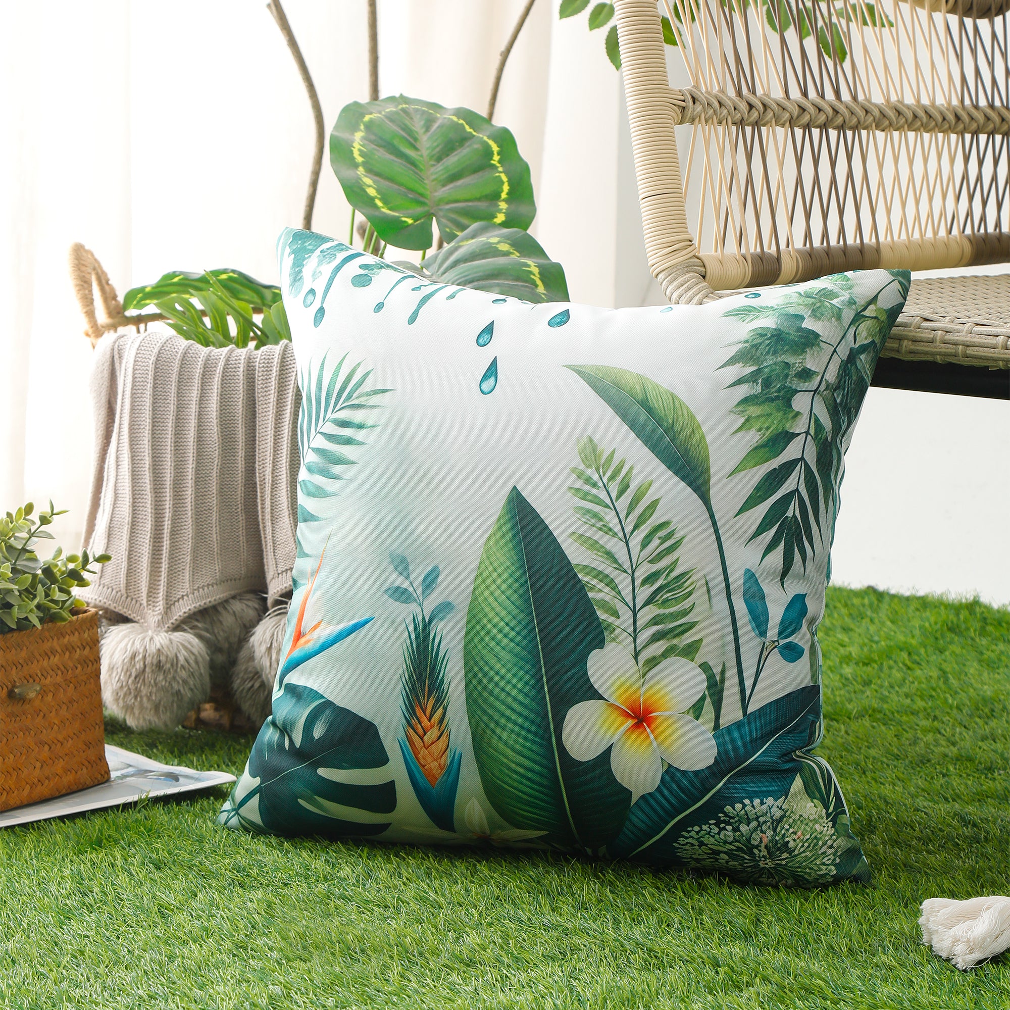 Water & Stain Resistant Floral Outdoor Cushion Cover 45x45cm Garden Décor - Design 4 (Green)