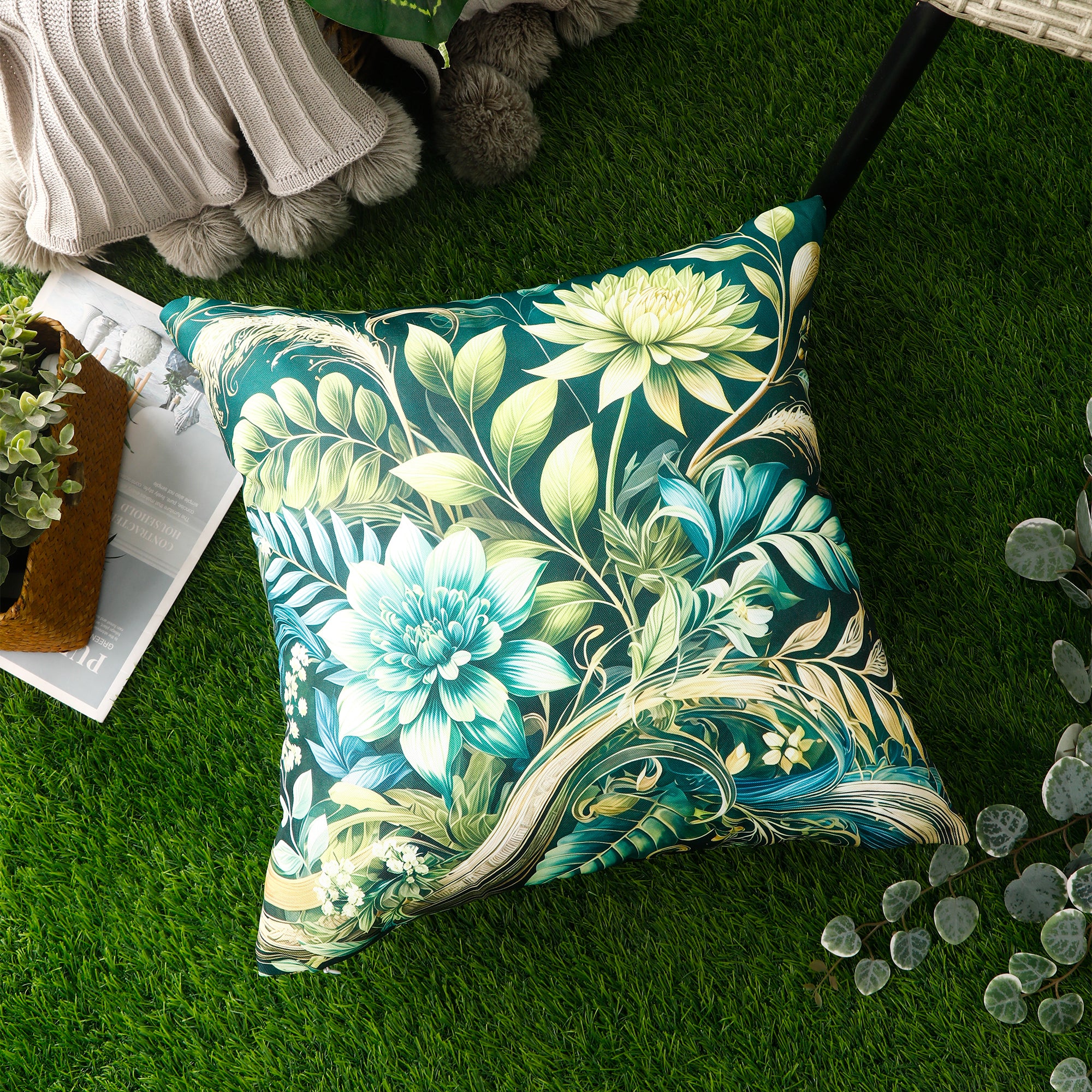 Water & Stain Resistant Floral Outdoor Cushion Cover 45x45cm Garden Décor - Design 3 (Green)