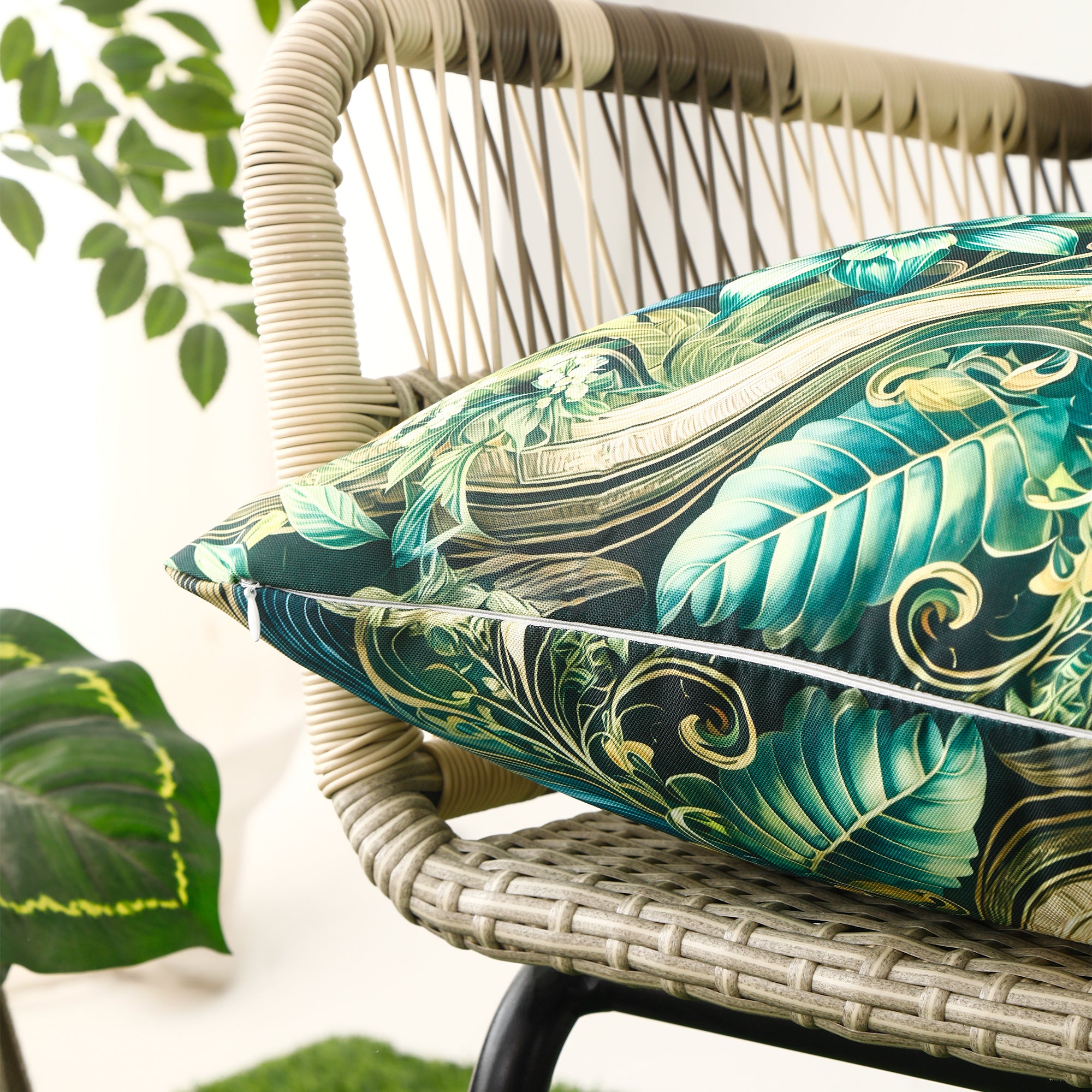 Water & Stain Resistant Floral Outdoor Cushion Cover 45x45cm Garden Décor - Design 3 (Green)