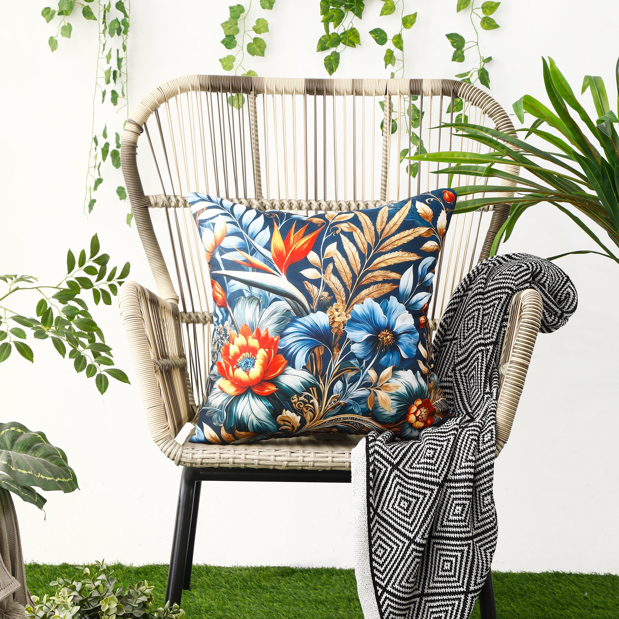 Water & Stain Resistant Floral Outdoor Cushion Cover 45x45cm Garden Décor - Design 2 (Blue)