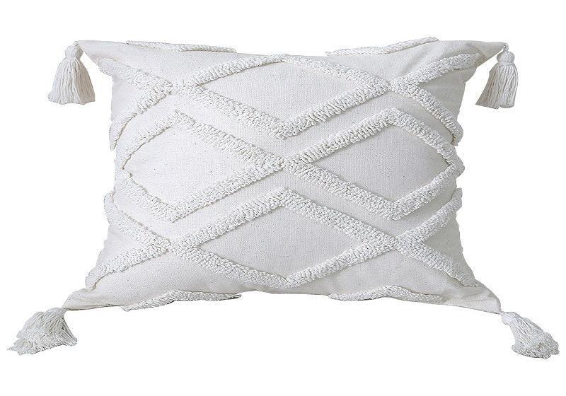 Rustic bohemian-style pure cotton cushion cover with tufted pattern and tassels