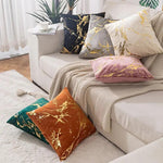 Load image into Gallery viewer, Gold marble pattern design velvet cushion cover, size 45x45 cm.
